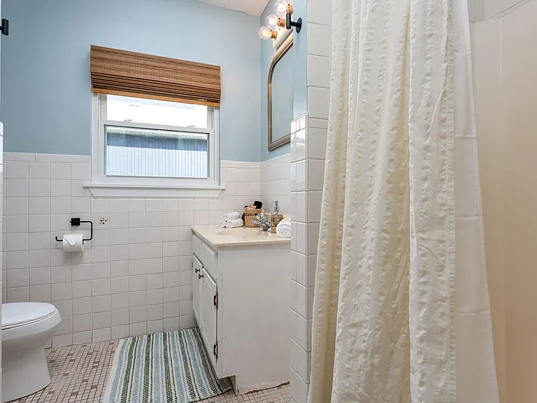 9 Oceanic St #C — Photo 9