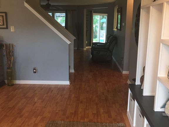 4th image of 467 Parkview Dr