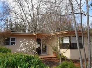 1111 Oak Ave, Saint Helena, CA