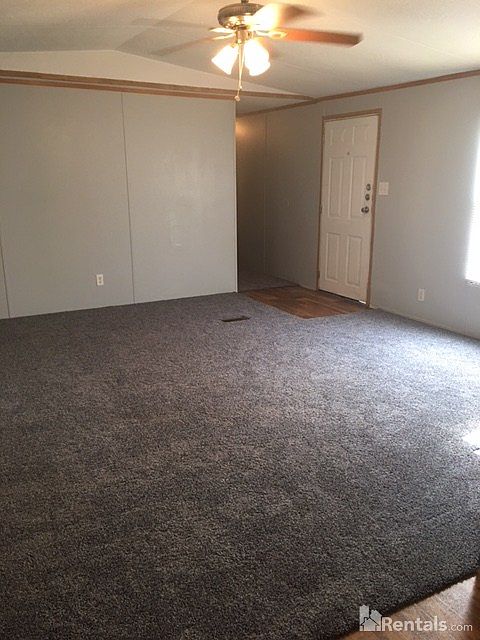 2nd image of 919 Hampton Rd