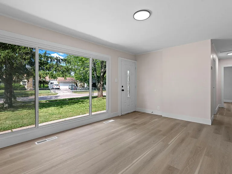 3722 Ark Ave — Photo 7