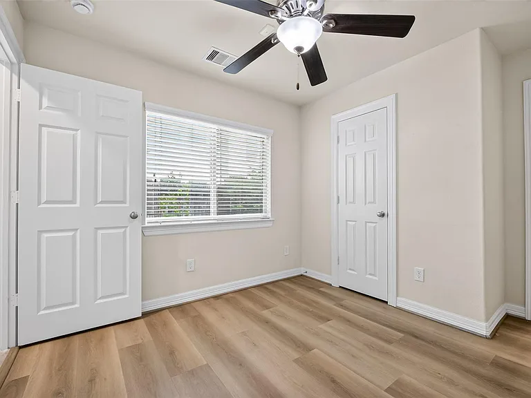 2707 Shadybrook Meadow Dr — Photo 18
