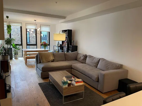 300 Ivy St APT 304, San Francisco, CA 94110