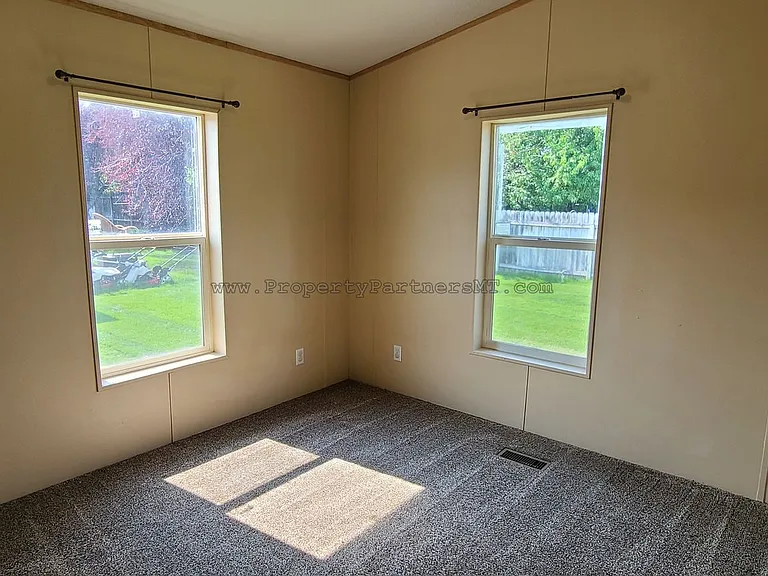 111 Sunlight Ave — Photo 5