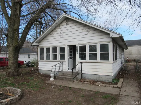 55474 Meadowview Ave, South Bend, IN 46628