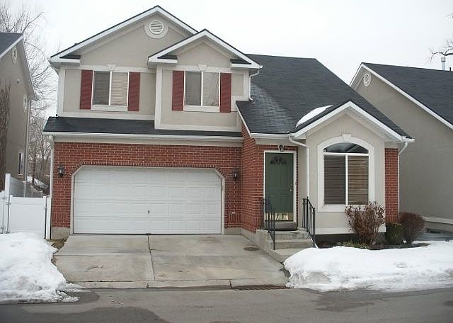 1st image of 857 E Forest Ct