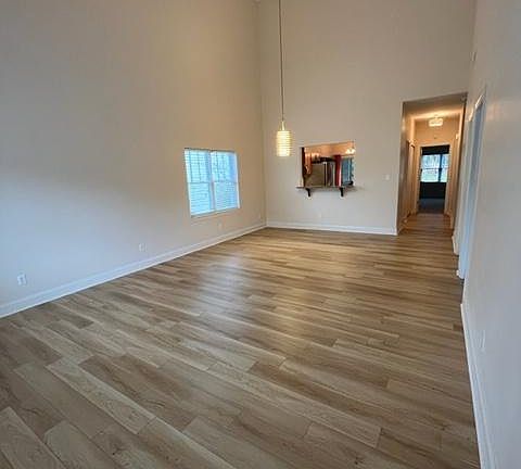 Front entryway living room/dining room