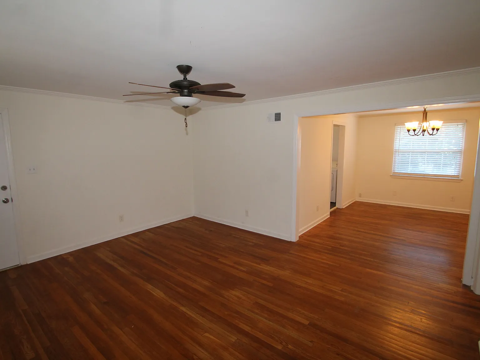 2 bed, 1100 sqft, $1,350 — Photo 3