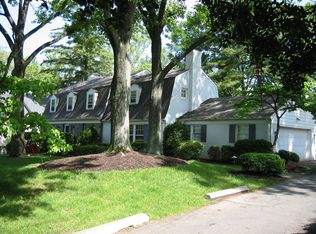 9118 Kittery Ln, Bethesda, MD 20817