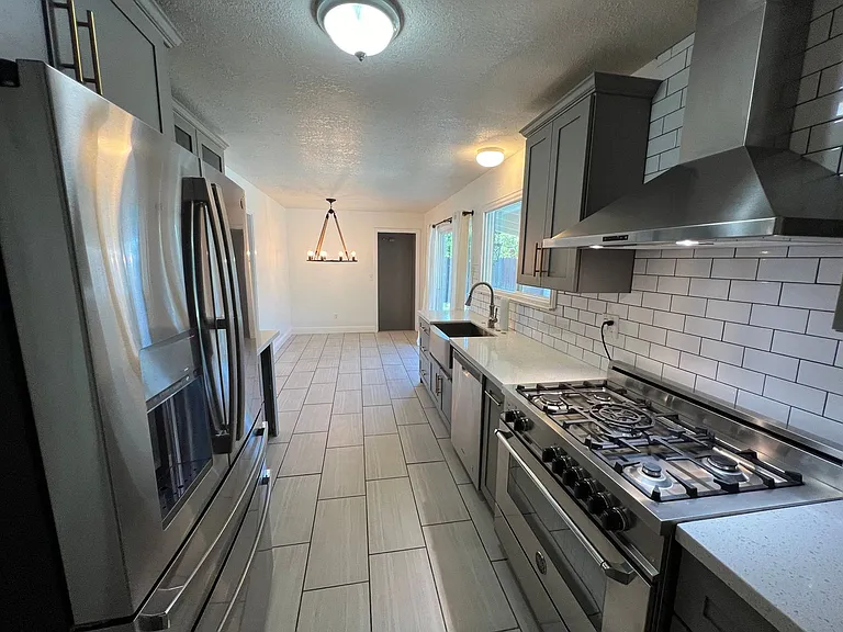 5753 Mohican Dr — Photo 17