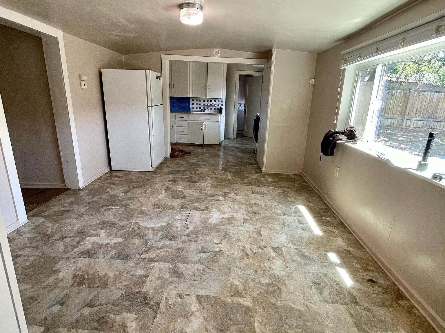 1108 W 1st St — Photo 3