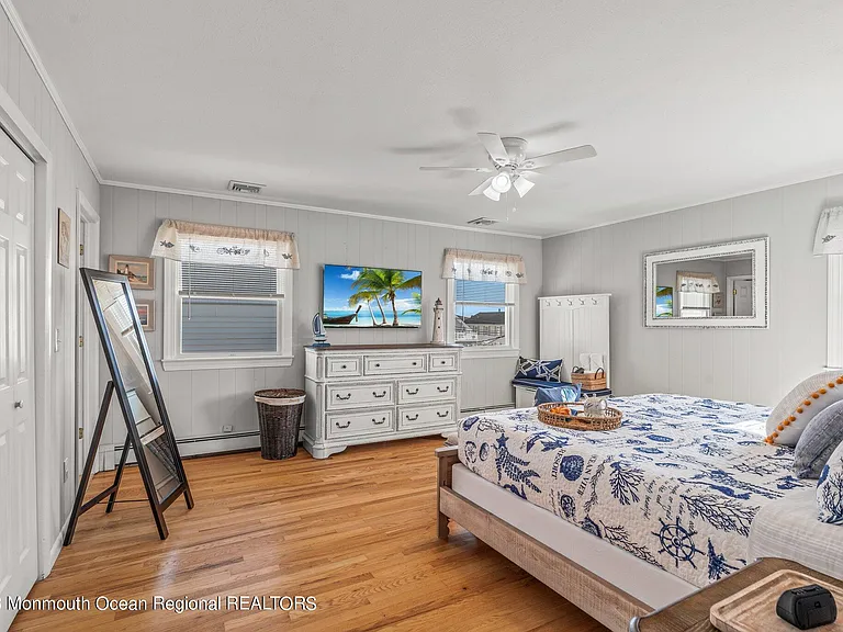 1404 Oceanfront #UPPER — Photo 33