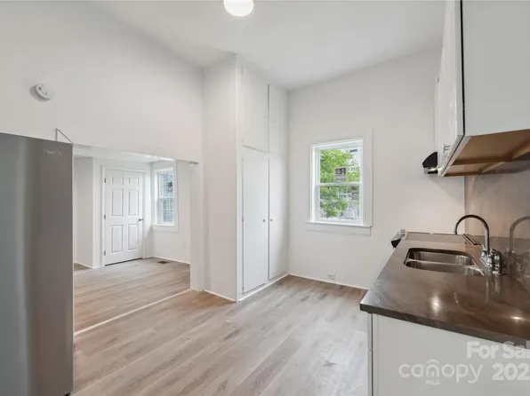 506 N Styers St, Cherryville, NC 28021