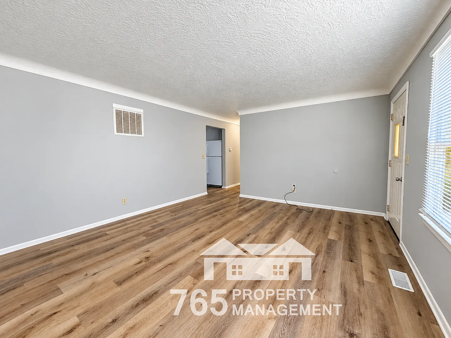 2 bed, 900 sqft, $850 — Photo 2