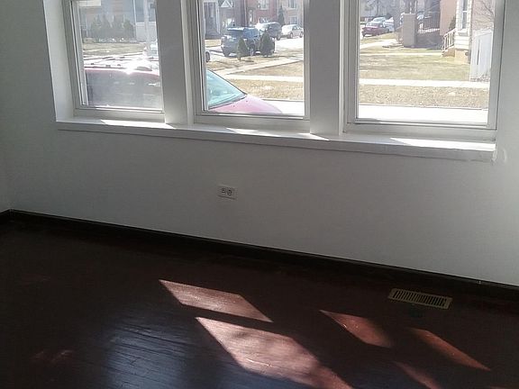 4th image of 1858 High St APT 1R