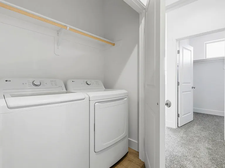 6820 W Court St #A-101 — Photo 11