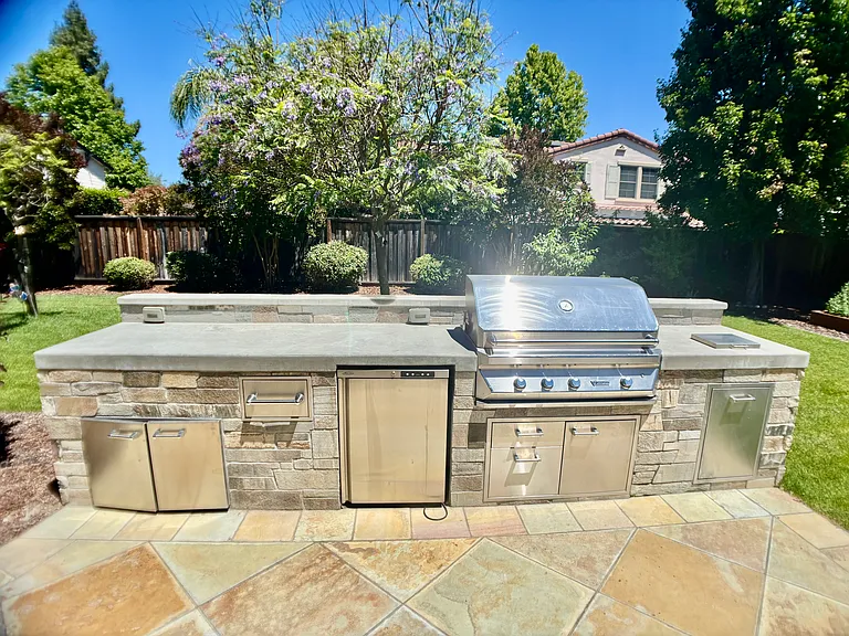 140 Levin Ave — Photo 34