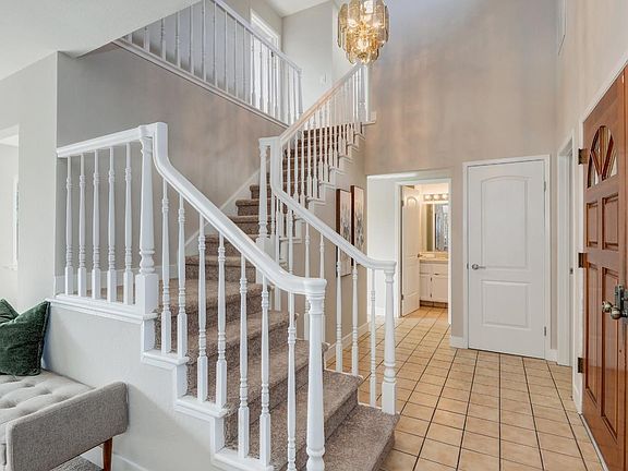 3rd image of 3302 Lynn Oaks Dr