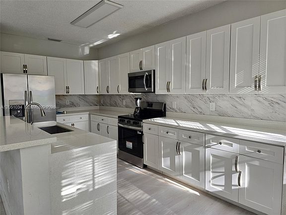 5th image of 150 NW 151st Ave
