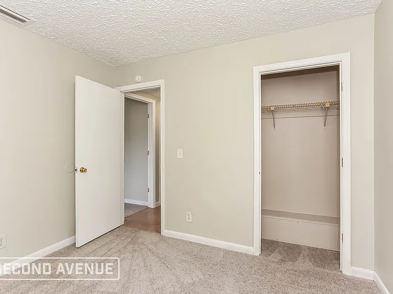 8645 Samona Dr W — Photo 13