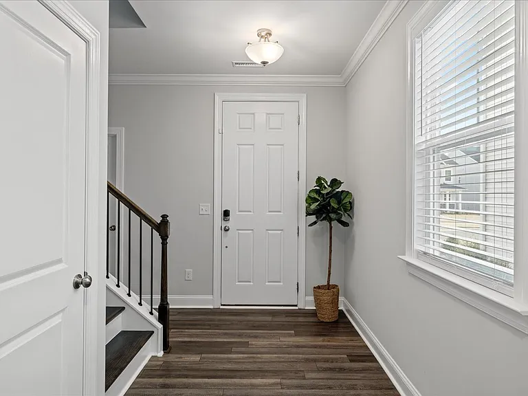 271 Edge Of Auburn Blvd — Photo 4