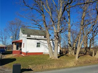 1431 Levanna Rd, Union Springs, NY 13160