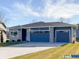 1060 Aaron Ct, Adel, IA 50003