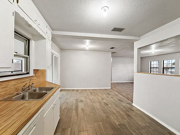 5th image of 1401 E 18th St