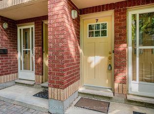 266 Limeridge Rd E #7, Hamilton, ON L9A2S7
