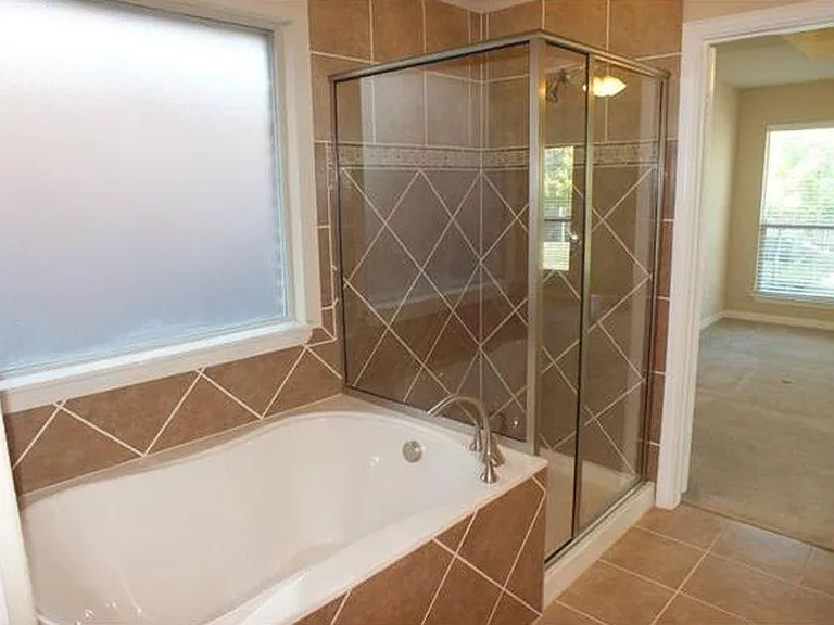 Master Bath4