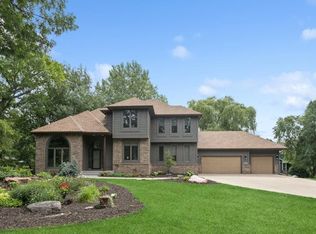 14701 Summit Oaks Dr, Burnsville, MN 55337