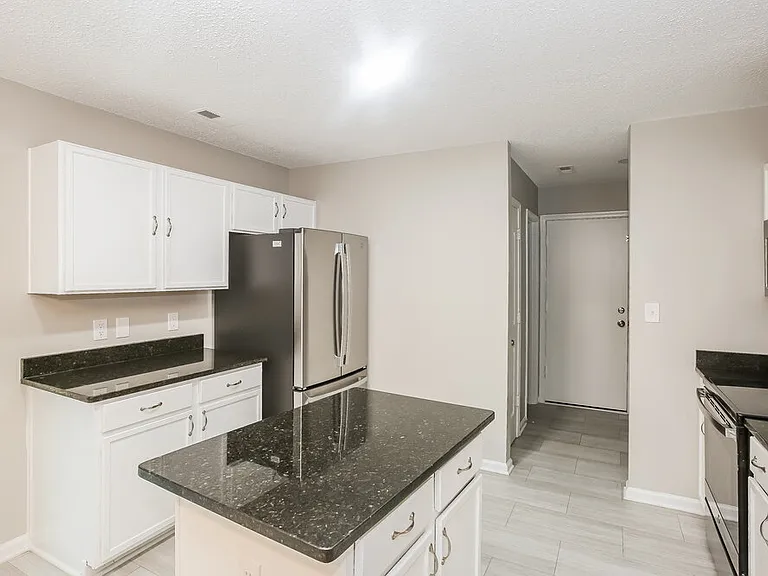 11240 Northwoods Forest Dr — Photo 8