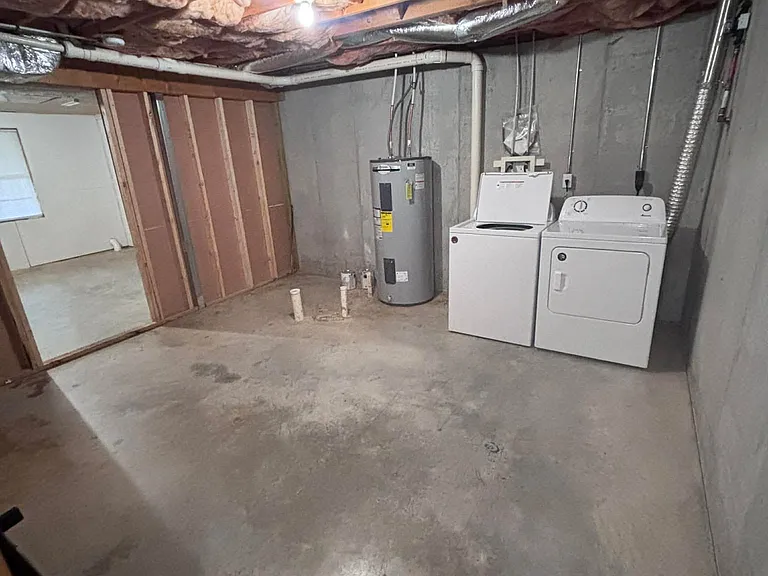 102 Jeremiah Ct — Photo 30