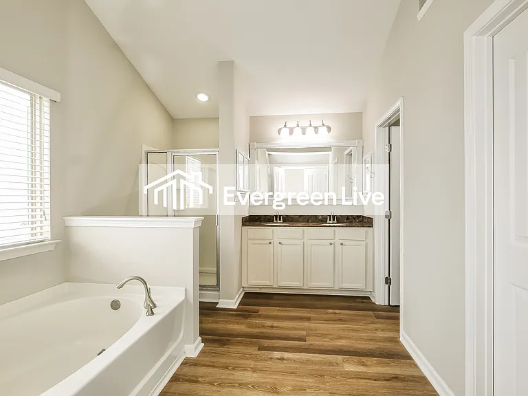 3958 Creekmoore Dr — Photo 12