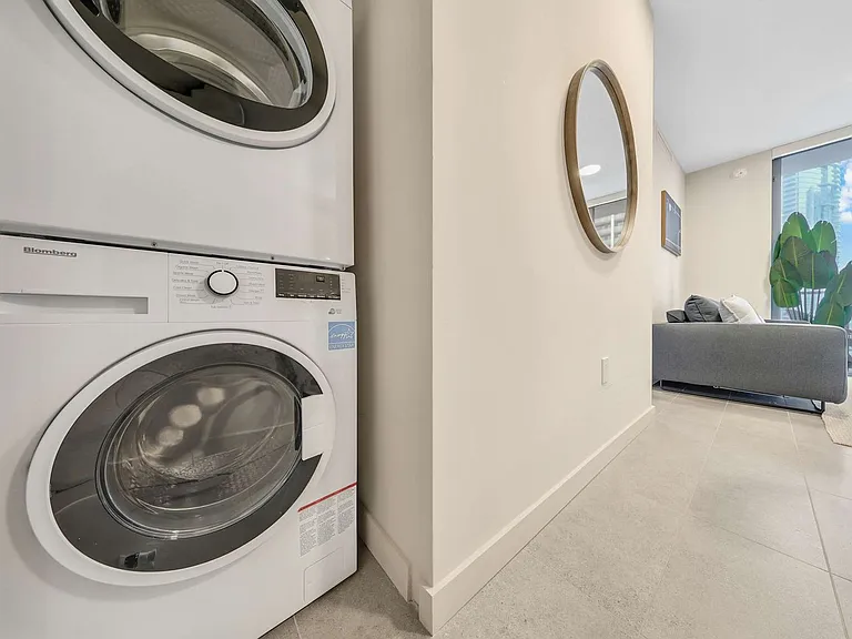 Washer/Dryer
