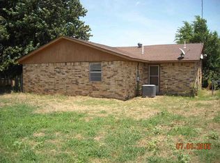112 Lions Cv, Walters, OK 73572