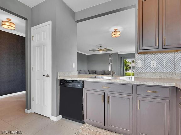 5th image of 1007 NW 5th Pl