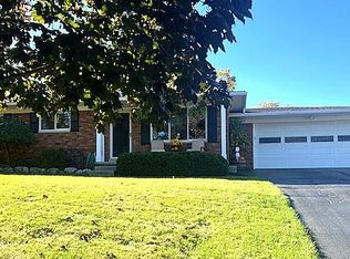 3648 Hi Crest Dr, Lake Orion, MI