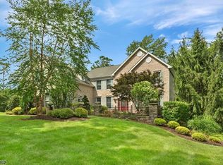 4 Spring Lake Dr, Far Hills, NJ 07931