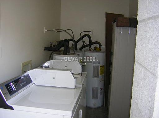 2nd image of 211 Zinc St #B-211zincb