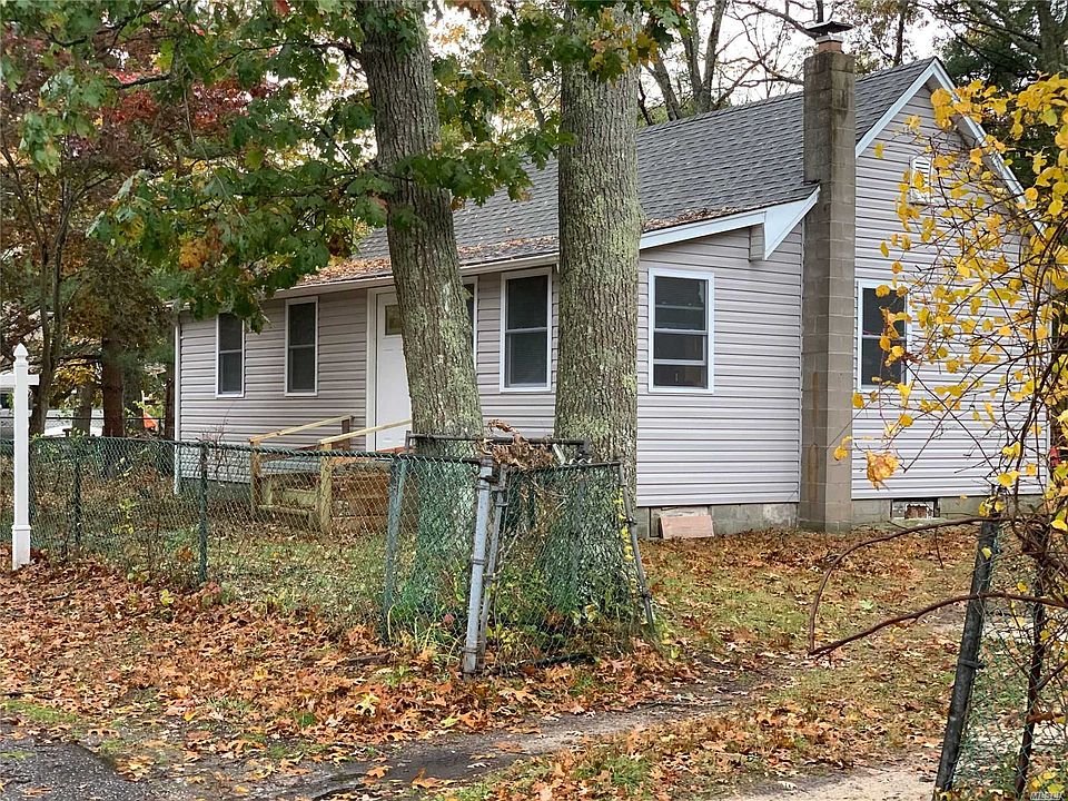 1st image of 182 Washington Dr