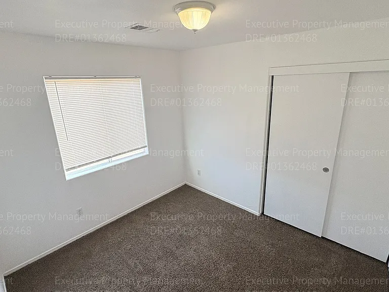 7400 Cross Glade St — Photo 30