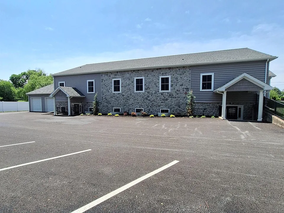 Houffman Place Apartments
