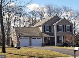 124 Live Oak Dr, Quakertown, PA 18951