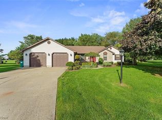 3805 Stone Ridge Cir, Conneaut, OH 44030