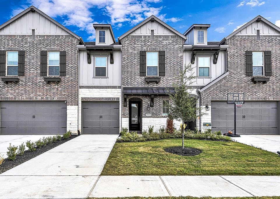 1st image of 6523 Scarlet Pond Lane