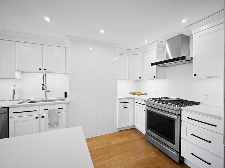 269 Webster St #3 — Photo 3