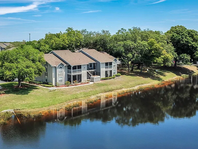 8500 Belcher Rd — Photo 45