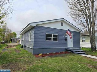 505 3rd St NE, Chisholm, MN 55719