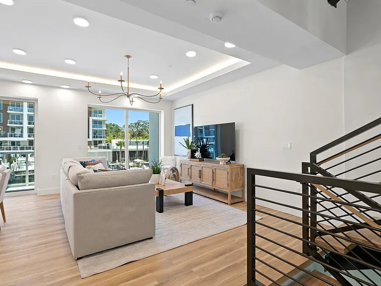 864 N Osceola Ave — Photo 15